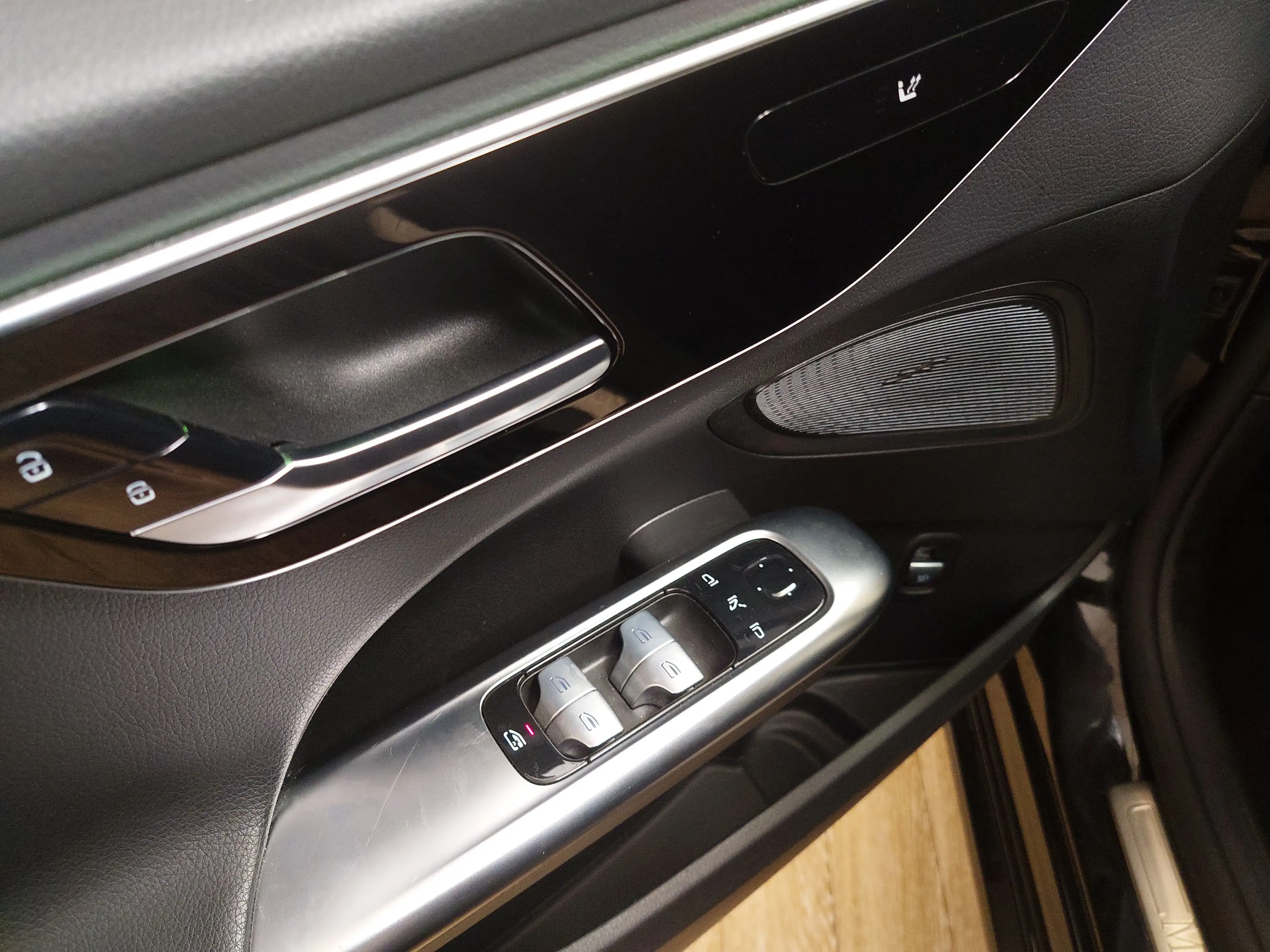 Mercedes-Benz C 220 C 220 T d Avantgarde Leder Navi LED AHK Kamera — photo 5