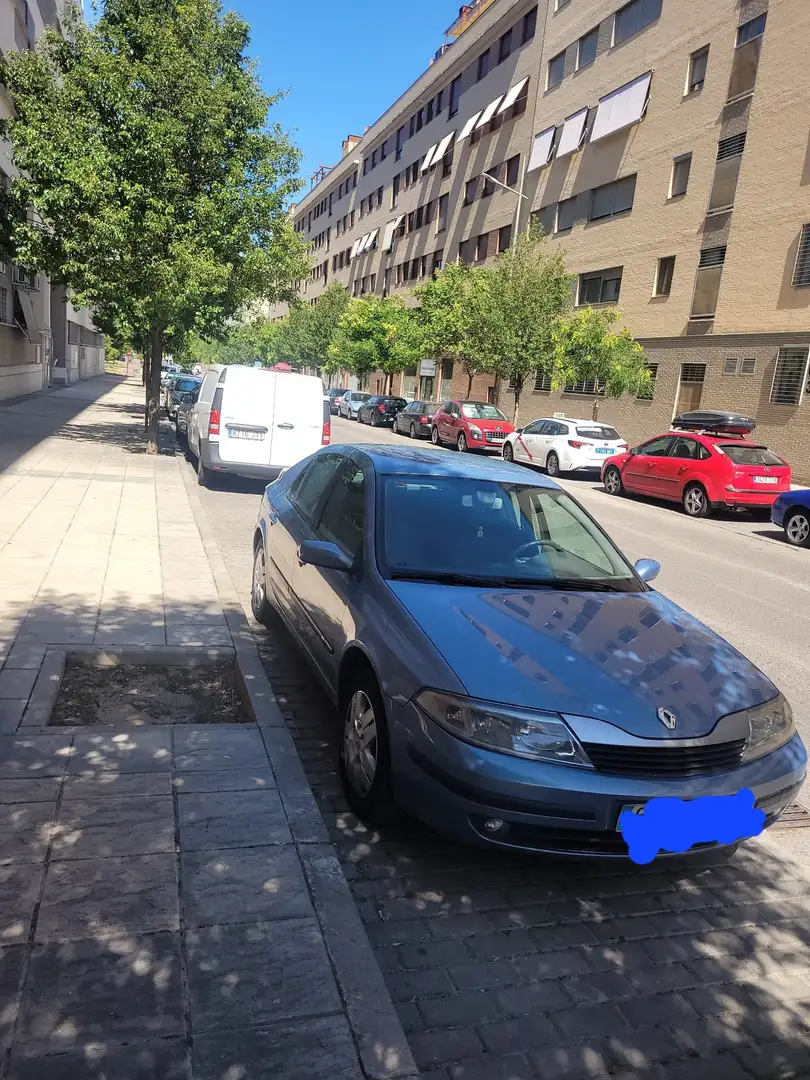 Renault Laguna 1.9DCi Expression 120 - 1