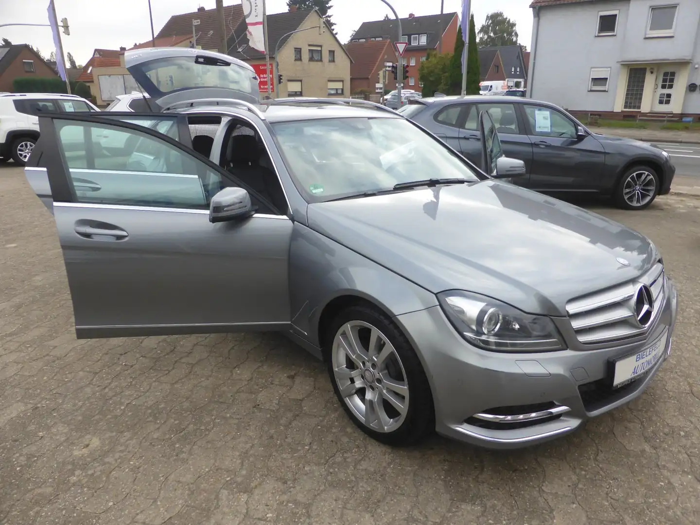 Mercedes-Benz C 200 T CDI DPF BlueEfficiency Avantgarde AHK/Stdhzg/Nav Silber - 1