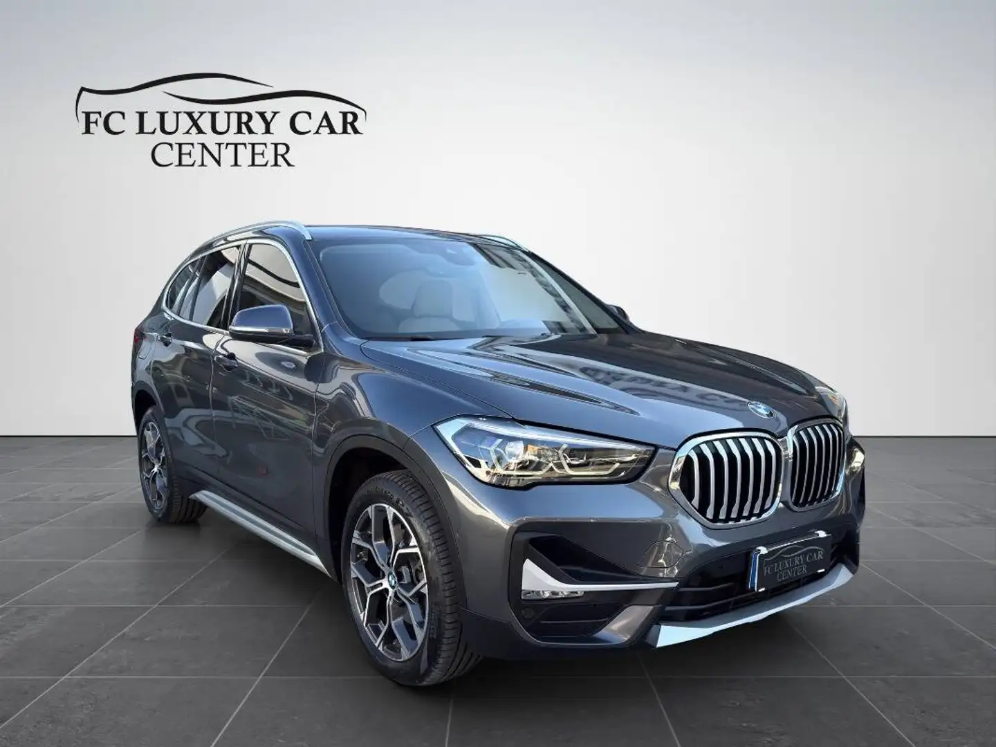 BMW X1 Sdrive18d xLine Plus auto Gris - 1