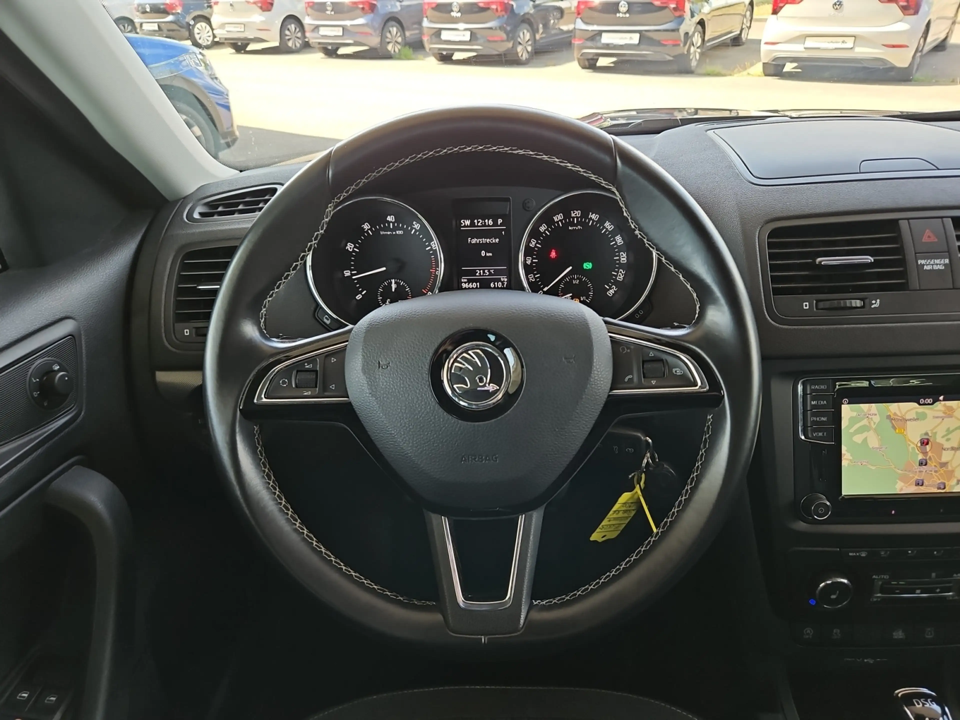 Skoda Yeti 1,4 TSI DSG Adventure 4x4 AHK Navi — photo 12