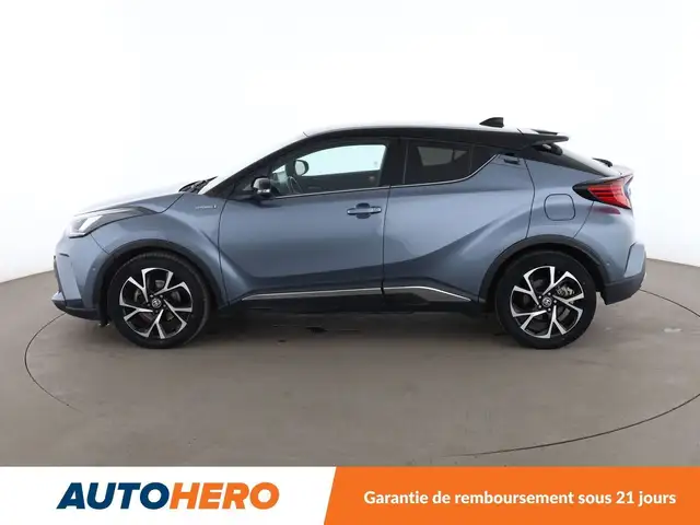 Toyota C-HR view 3
