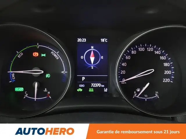 Toyota C-HR view 23