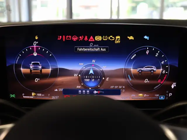 Mercedes-Benz GLC view 25