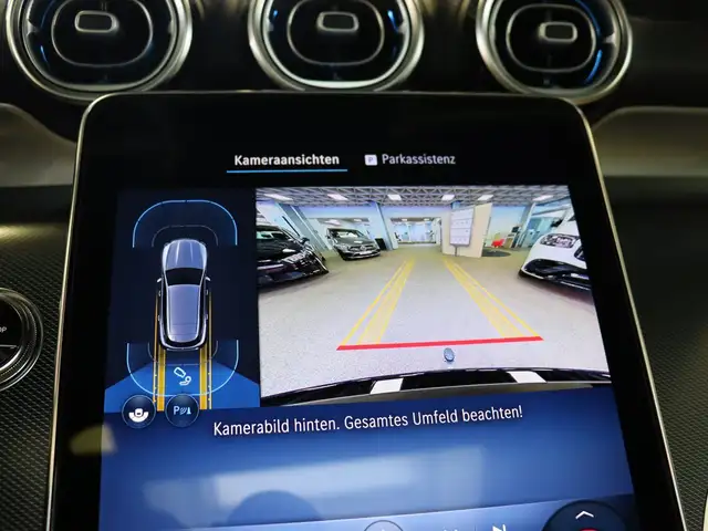 Mercedes-Benz GLC view 27