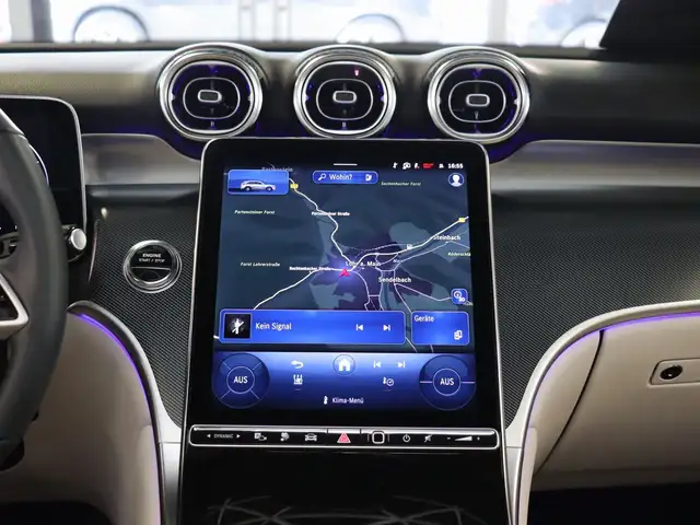 Mercedes-Benz GLC view 13