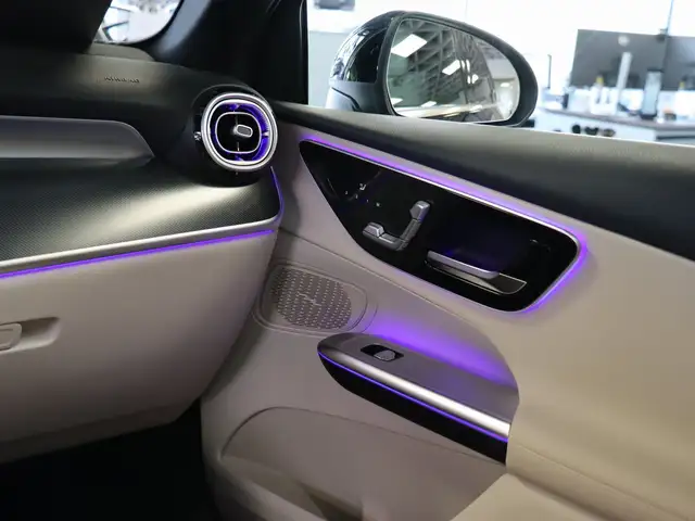 Mercedes-Benz GLC view 14