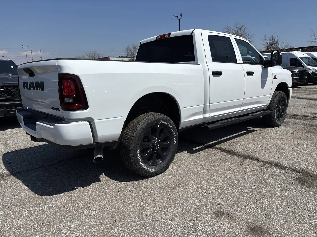 RAM 2500 снимка RAM 2500