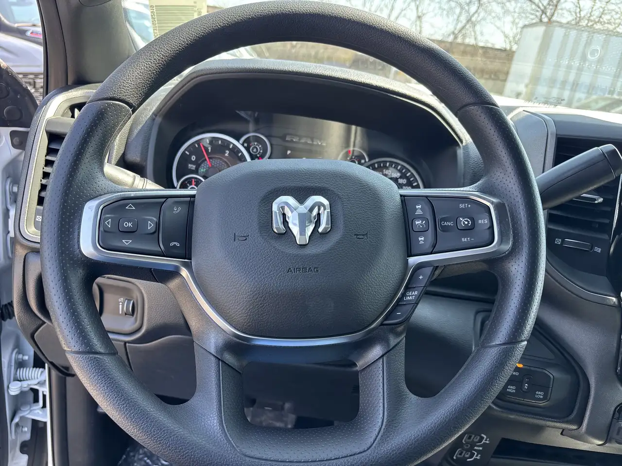 RAM 2500 снимка RAM 2500