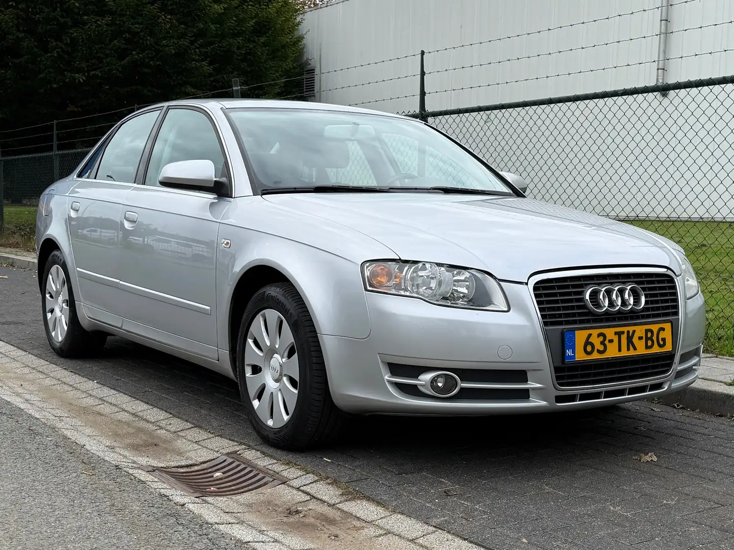 Audi A4 Limousine 2.0 Pro Line Business Gris - 2