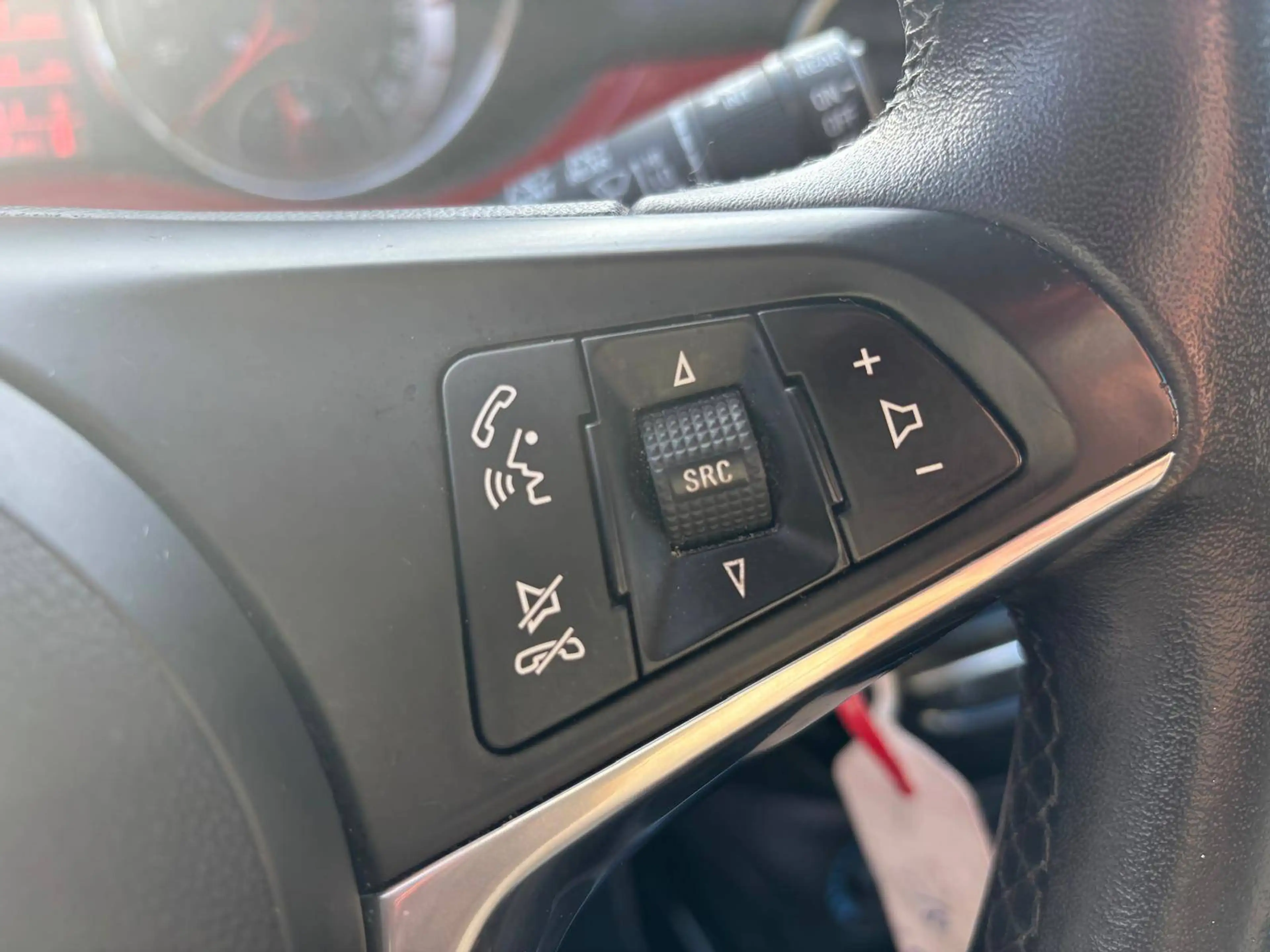 Opel Adam 1.0i Turbo Glam*BLUETH PARKSENSOR CRUISE — photo 14