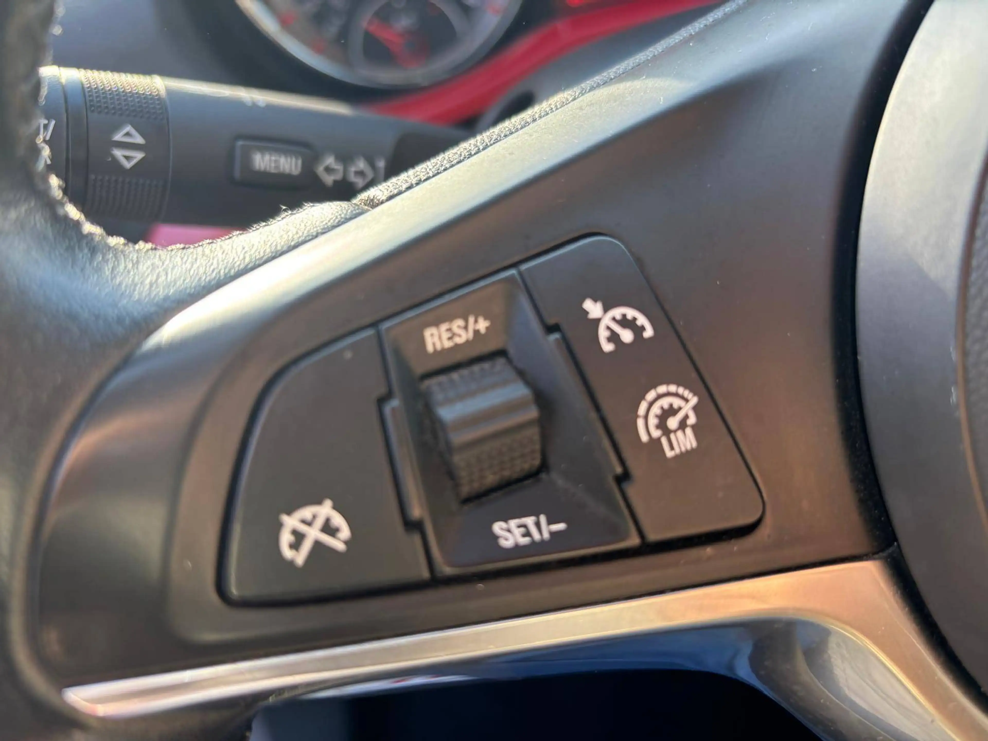 Opel Adam 1.0i Turbo Glam*BLUETH PARKSENSOR CRUISE — photo 15