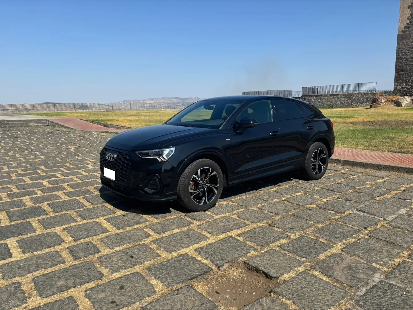 Audi Q3 SPB 35 TDI S tronic S line edition Noir - 2