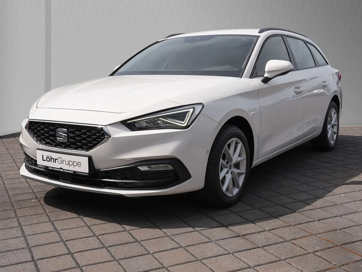SEAT Leon Sportstourer 2.0 TDI DSG Style /LED/RFK/ACC Weiß - 2