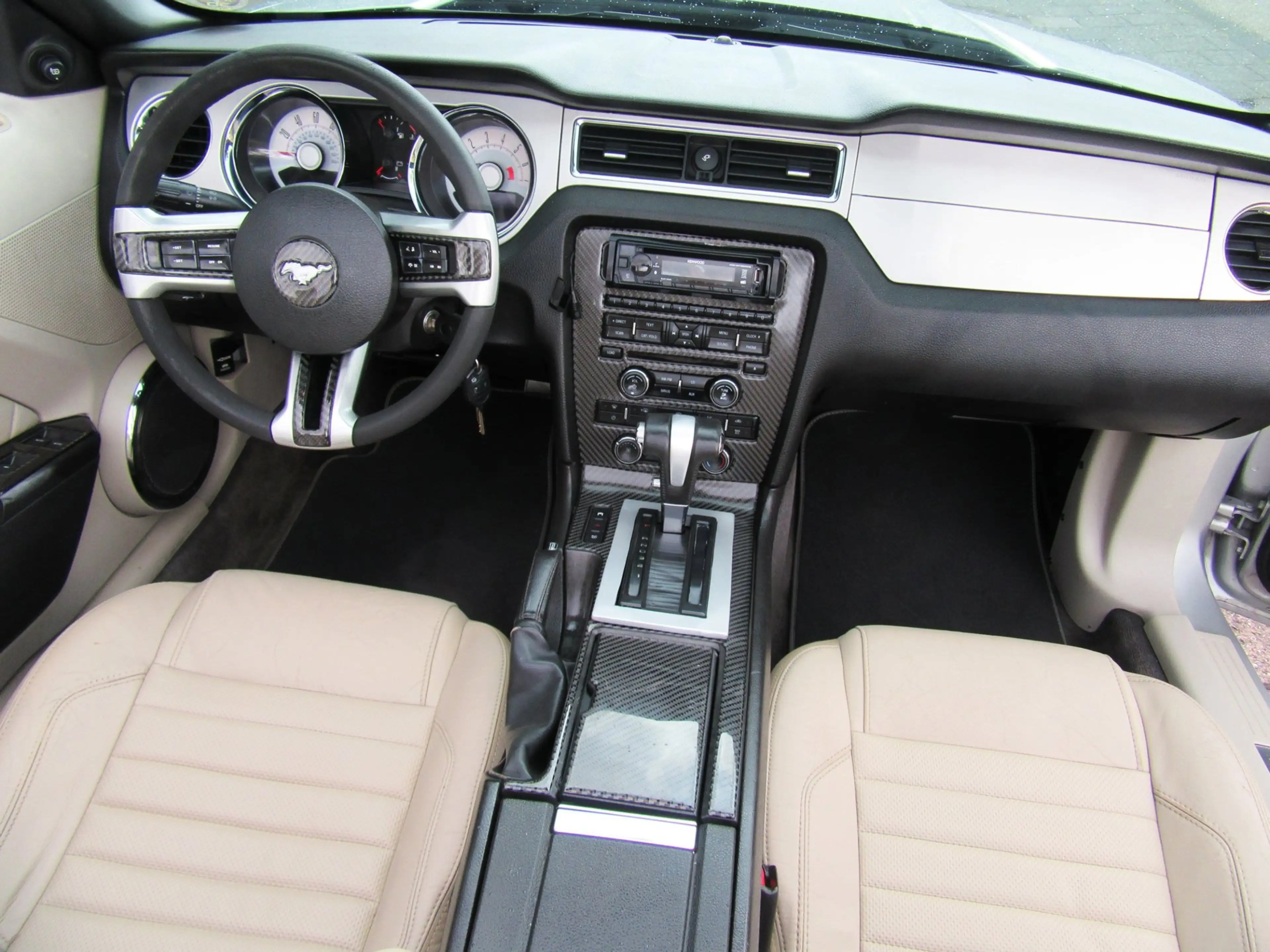 Ford Mustang USA 4.0 2010 UNIEKE SHOWCAR CABRIO FACELIFT — photo 11