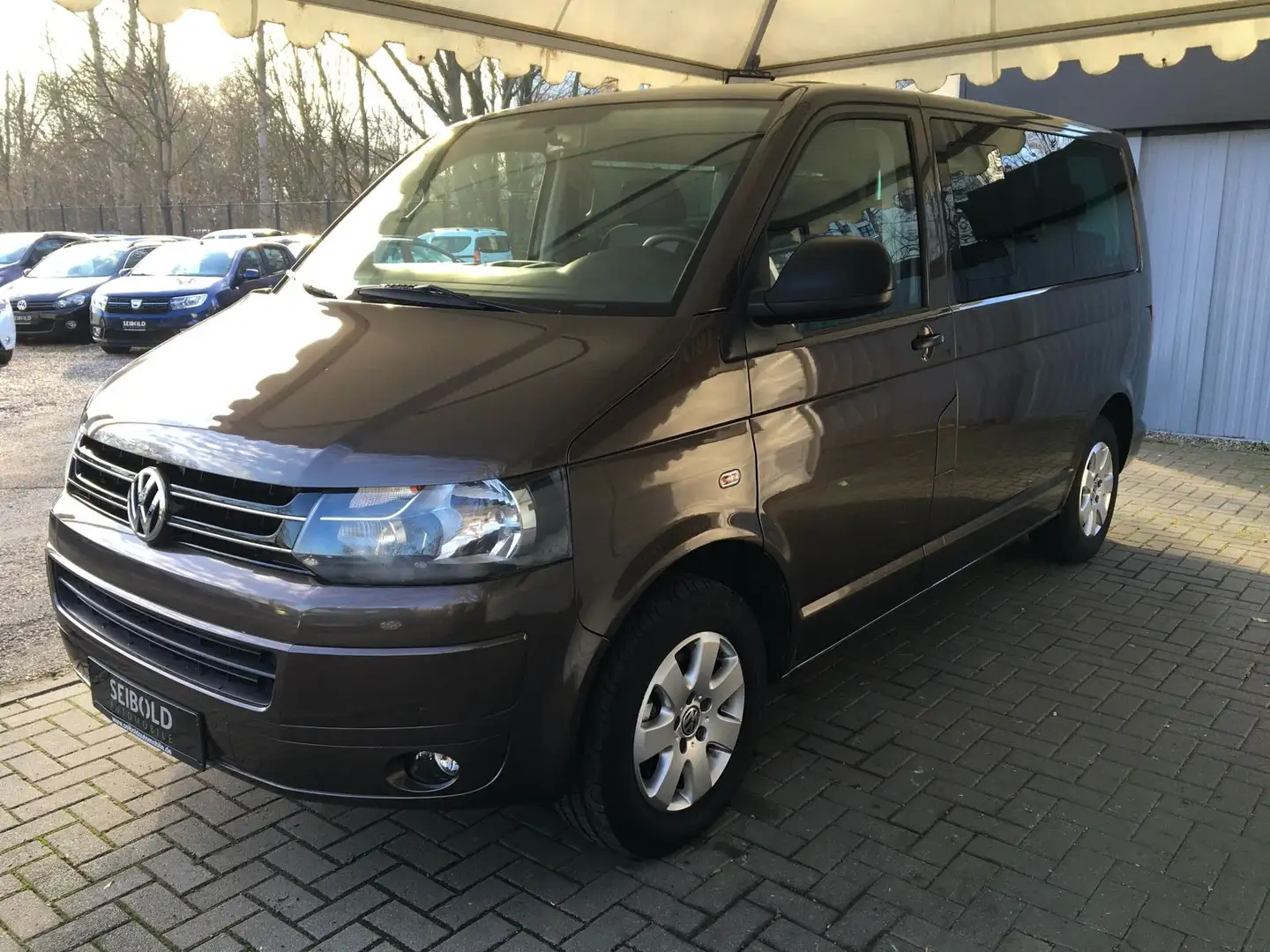 Volkswagen T5 Transporter 2.0TDI Bus Multiv.Startl/7-Sitzer Braun - 1