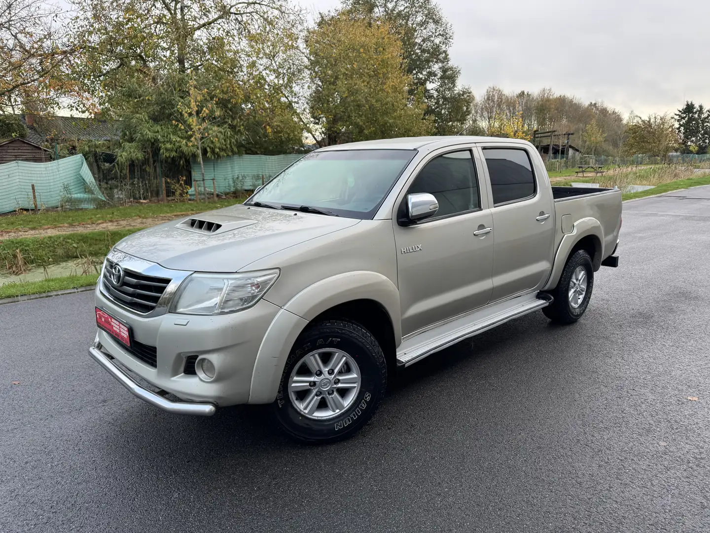 Toyota Hilux 2.5D-4D Manual 4x4 Double Cab / Export Afrik Beige - 1