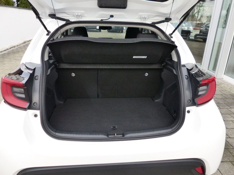 Toyota Yaris 1.5 Hybrid Team D Kamera LED SHZ CarPlay — photo 5