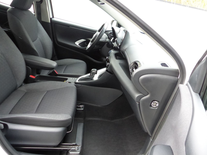 Toyota Yaris 1.5 Hybrid Team D Kamera LED SHZ CarPlay — photo 7