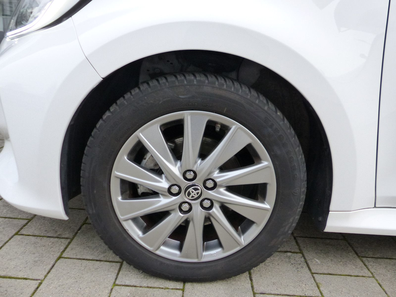 Toyota Yaris 1.5 Hybrid Team D Kamera LED SHZ CarPlay — photo 15