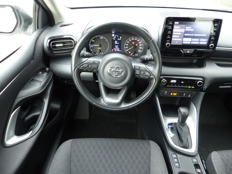 Toyota Yaris 1.5 Hybrid Team D Kamera LED SHZ CarPlay — photo 10