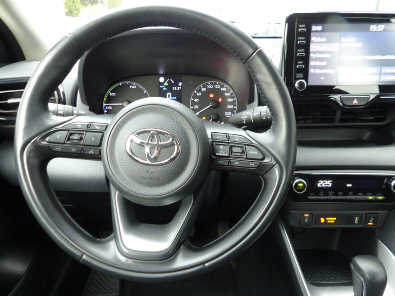 Toyota Yaris 1.5 Hybrid Team D Kamera LED SHZ CarPlay — photo 13