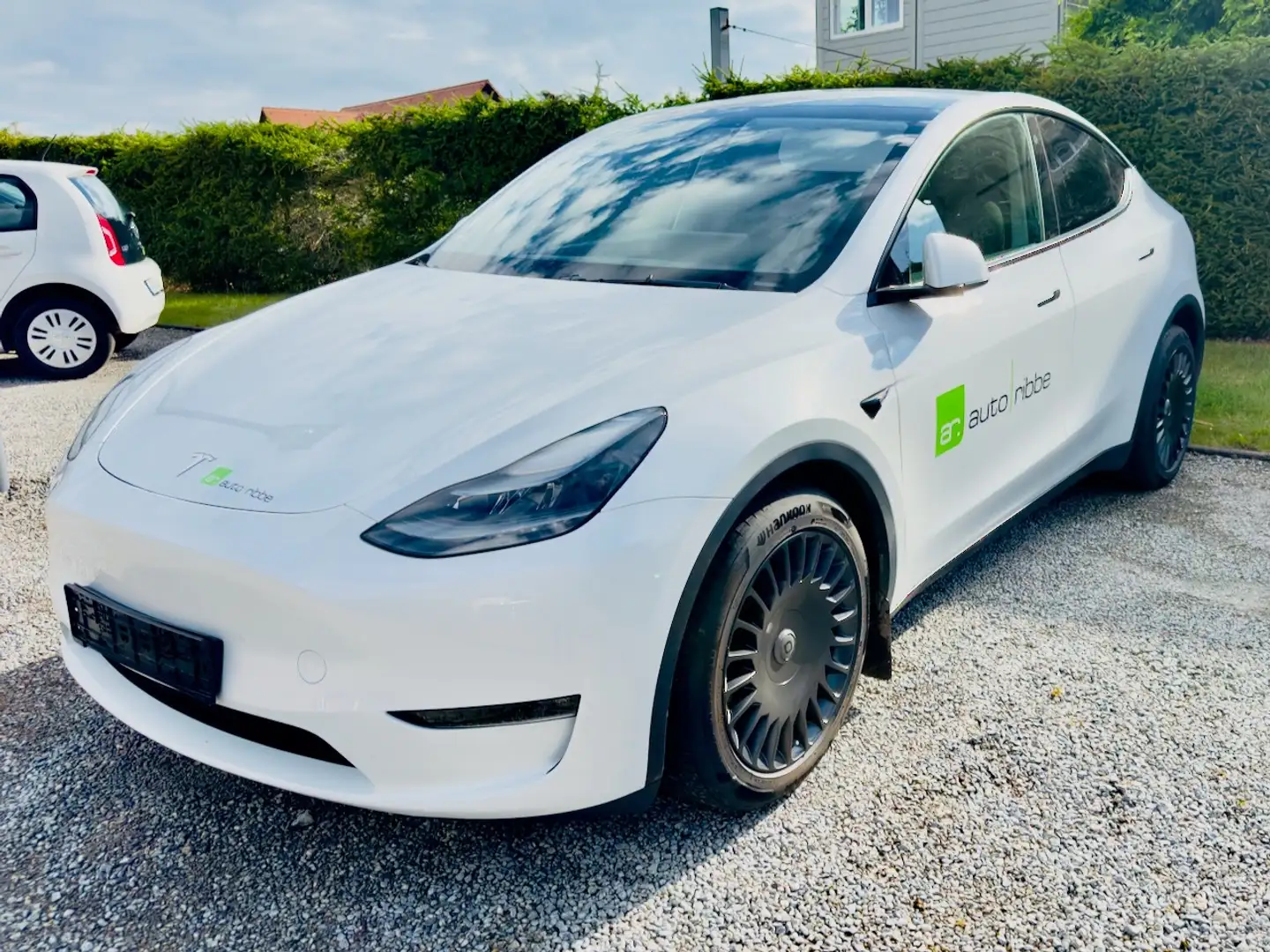 Tesla Model Y Long Range Dual AWD Weiß - 1