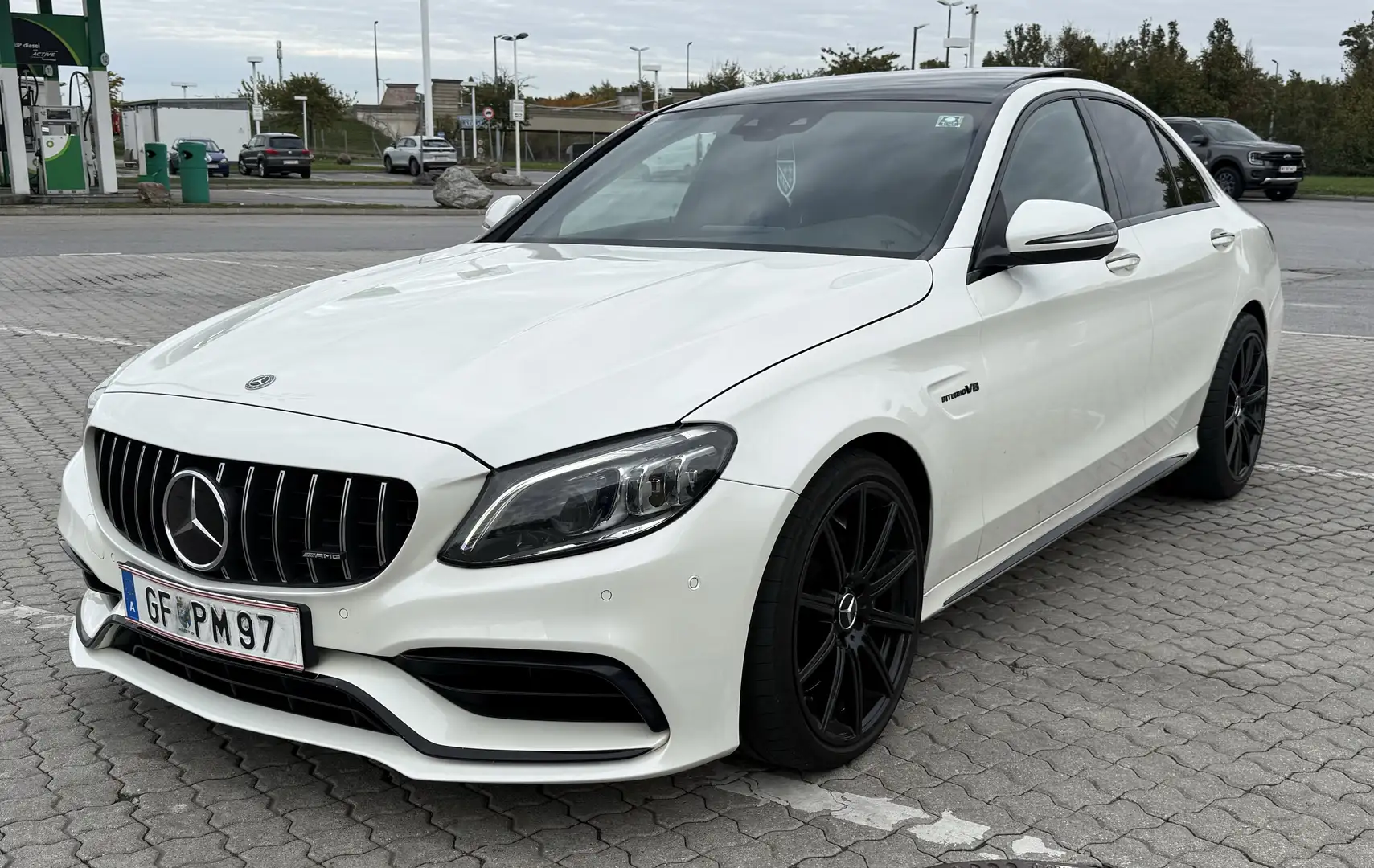 Mercedes-Benz C 63 AMG Facelift - 1