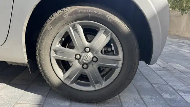 Toyota IQ view 12