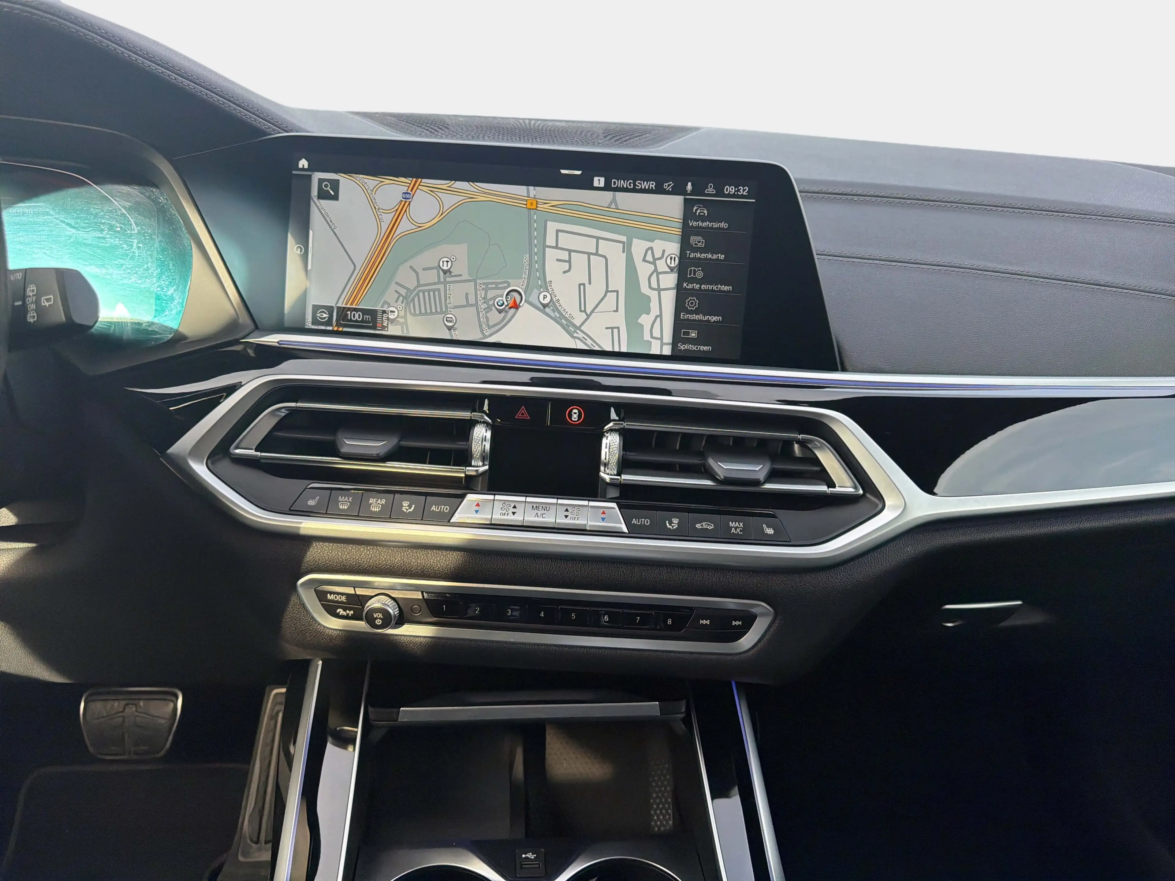 BMW X7 xDrive40d — photo 15