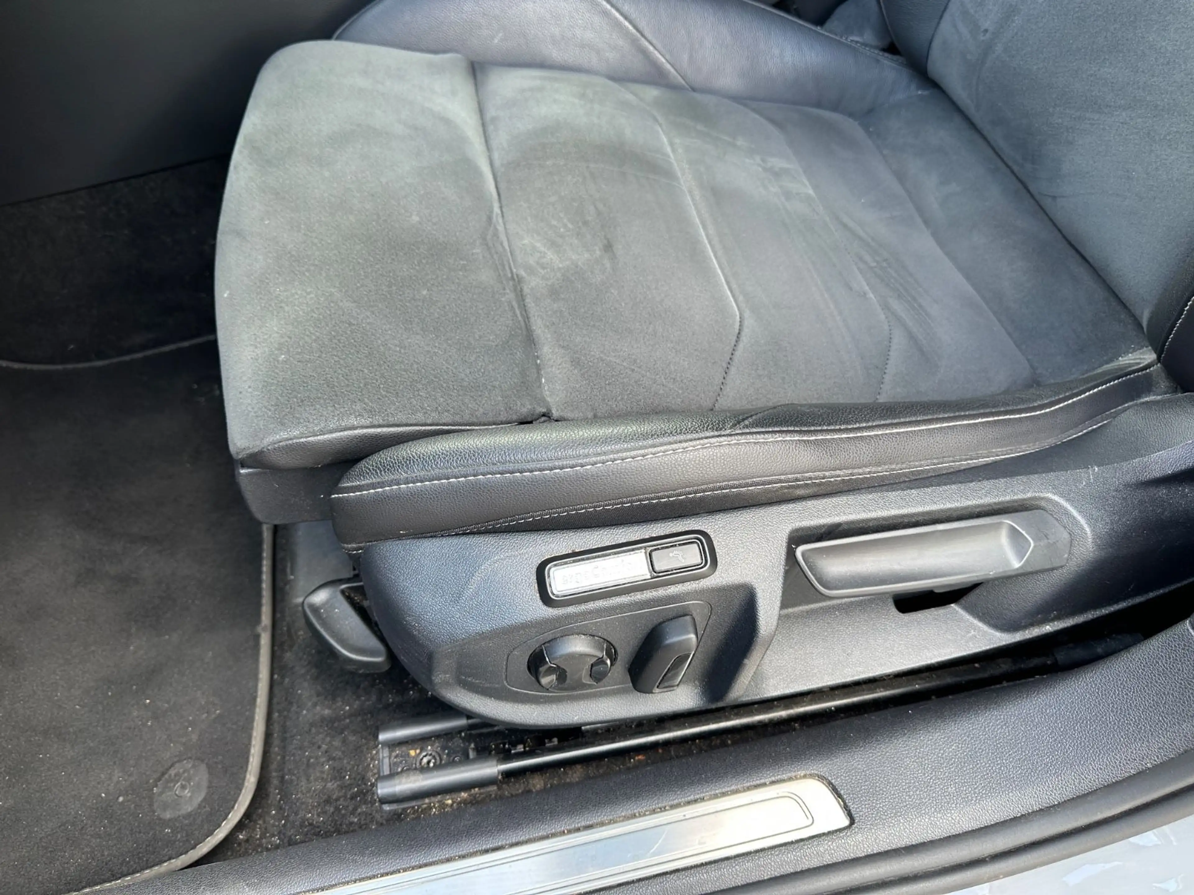 Volkswagen Arteon 2.0 TSI 4M R-LINE*RCAM*HARMAN*IQ* — photo 12