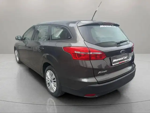 Ford Focus view 9