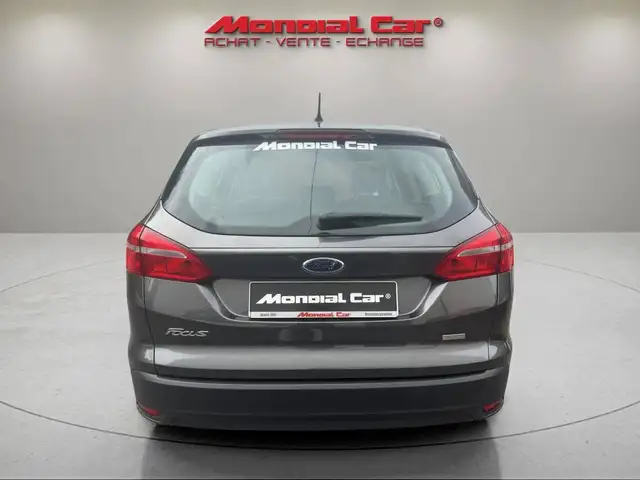 Ford Focus view 7