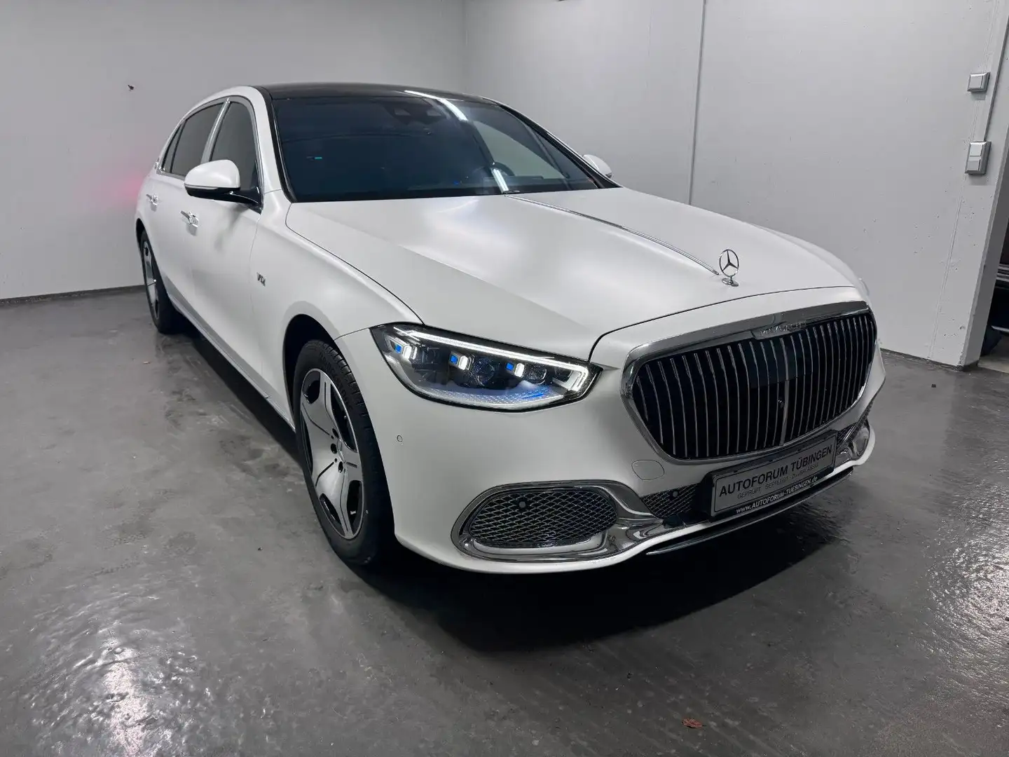 Mercedes-Benz S 680 Maybach *Chauffeur*HEADUP*EXECUTIVE* Weiß - 2