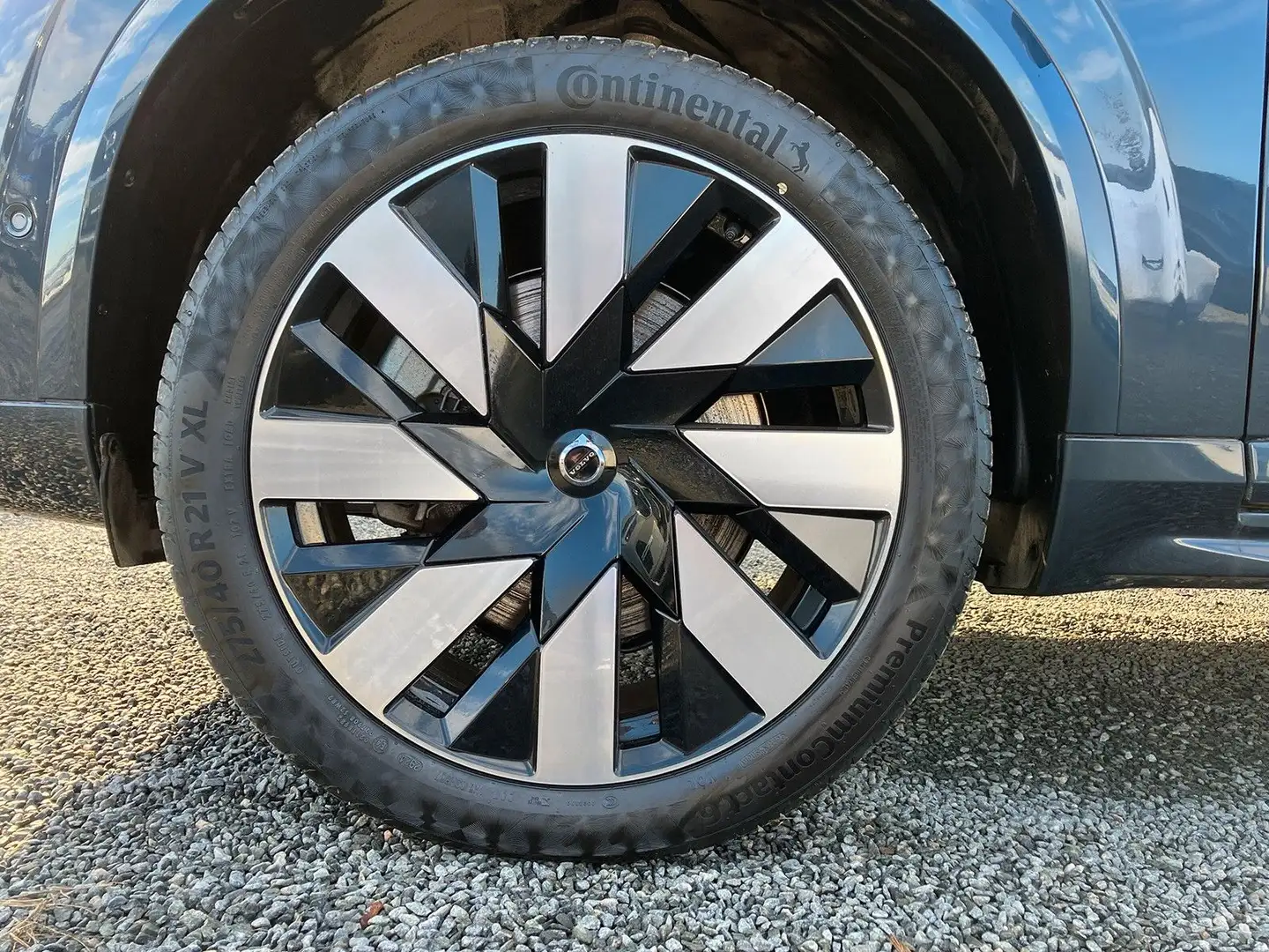 Volvo XC90 T8 AWD Plus Dark Automatik 7-Sitzer AHK ACC Blau - 2