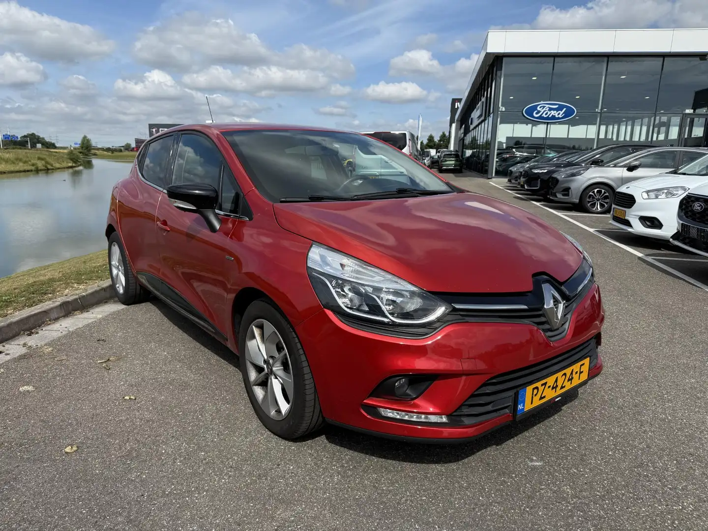 Renault Clio 0.9 TCe Limited Cruise Control | Parkeersensoren | Rouge - 2
