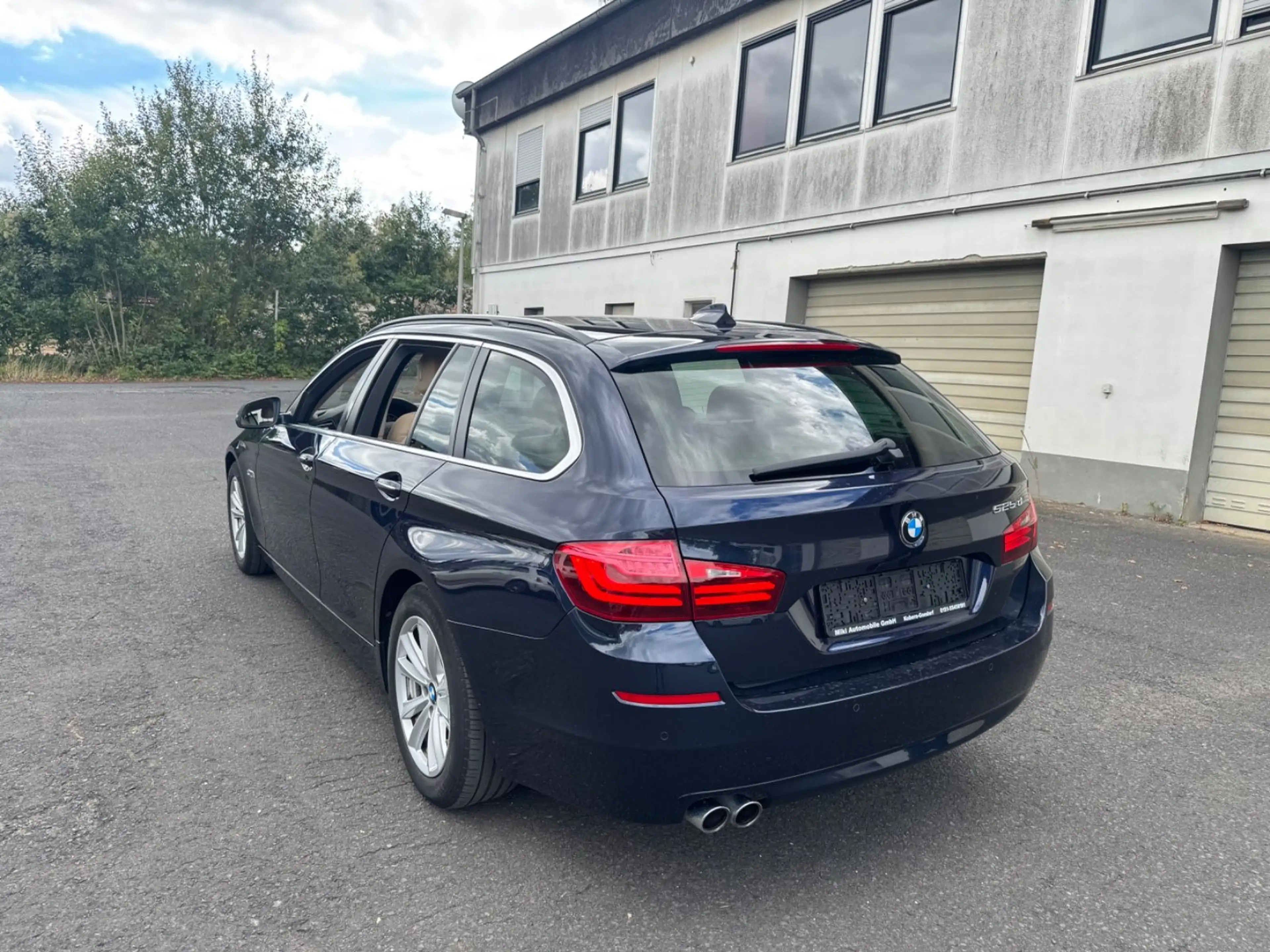 BMW 525 5 Touring 525 d — photo 11