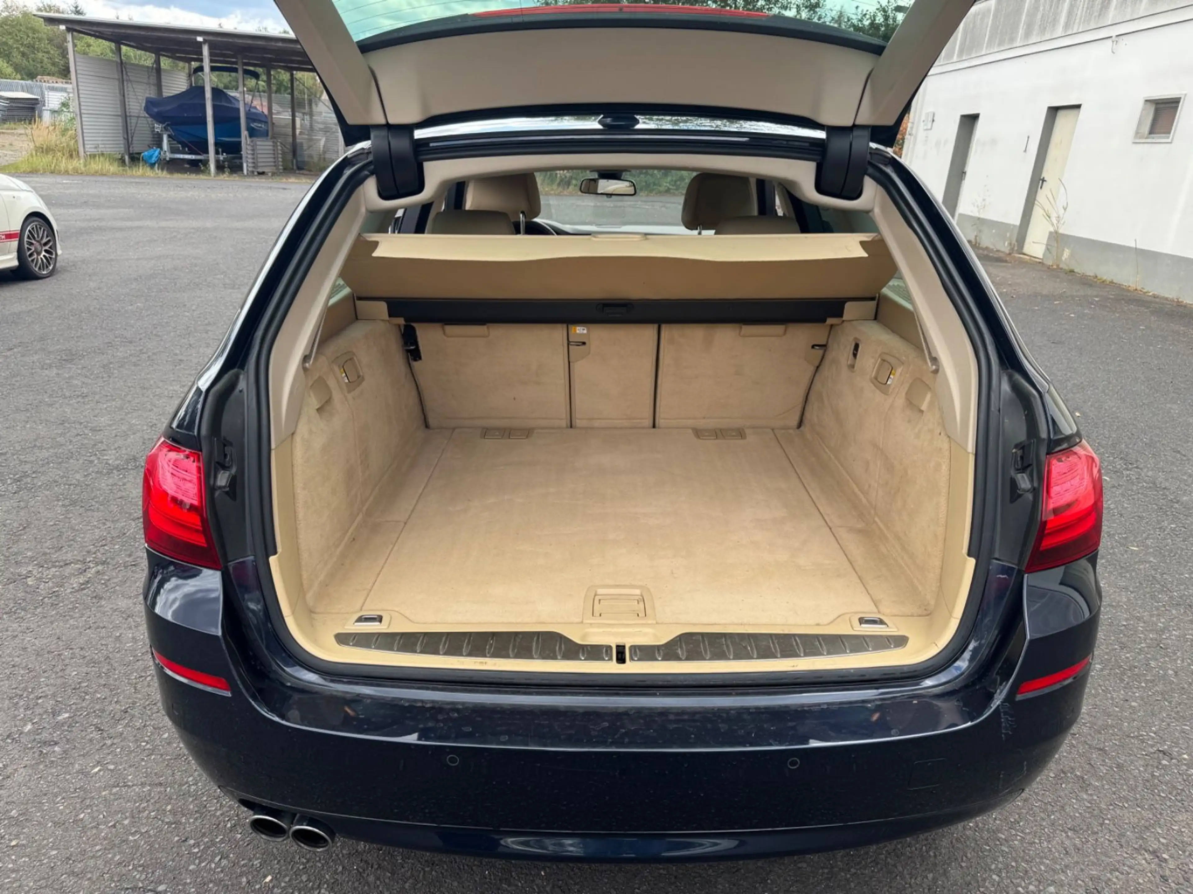 BMW 525 5 Touring 525 d — photo 6