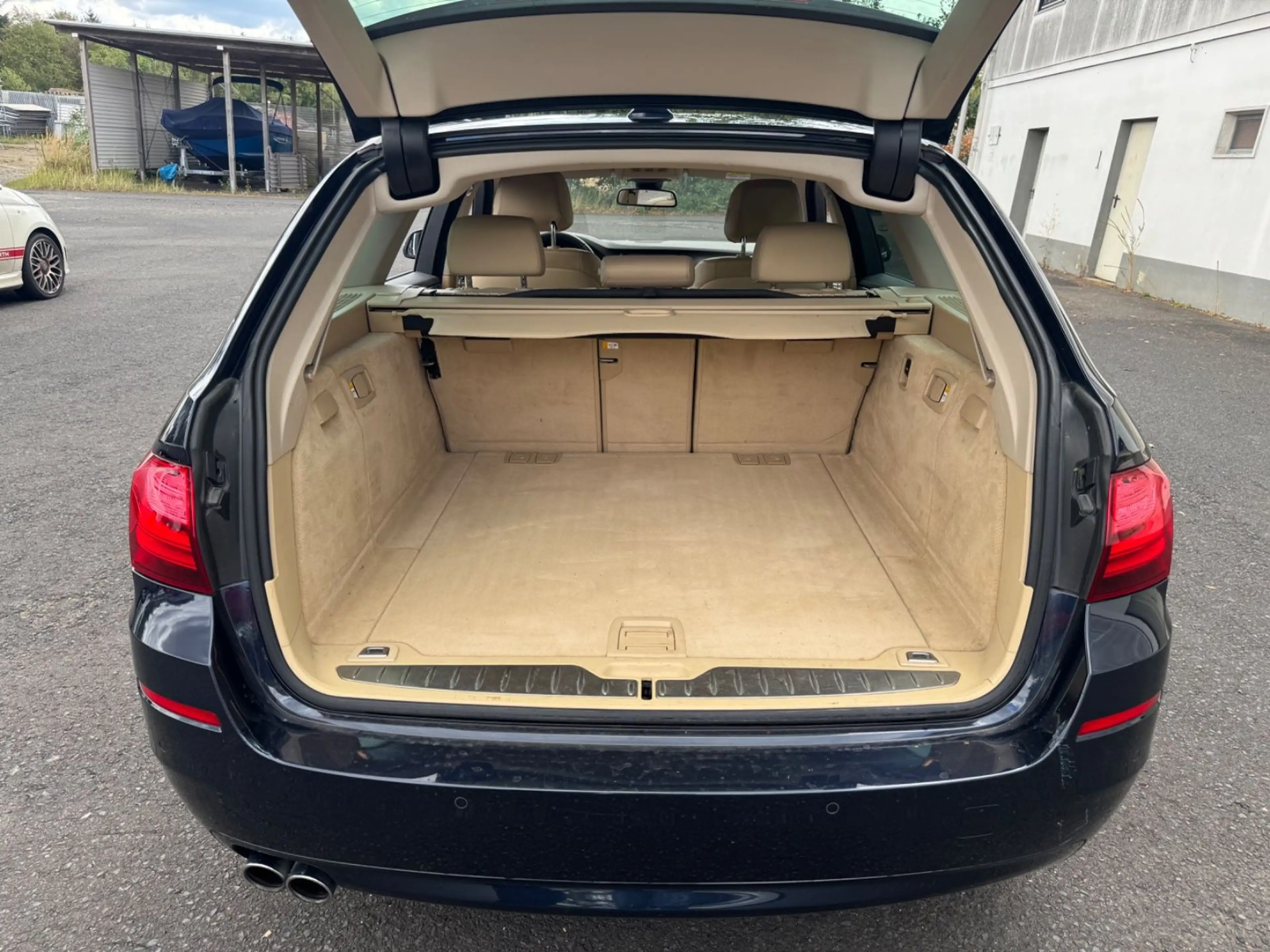 BMW 525 5 Touring 525 d — photo 7