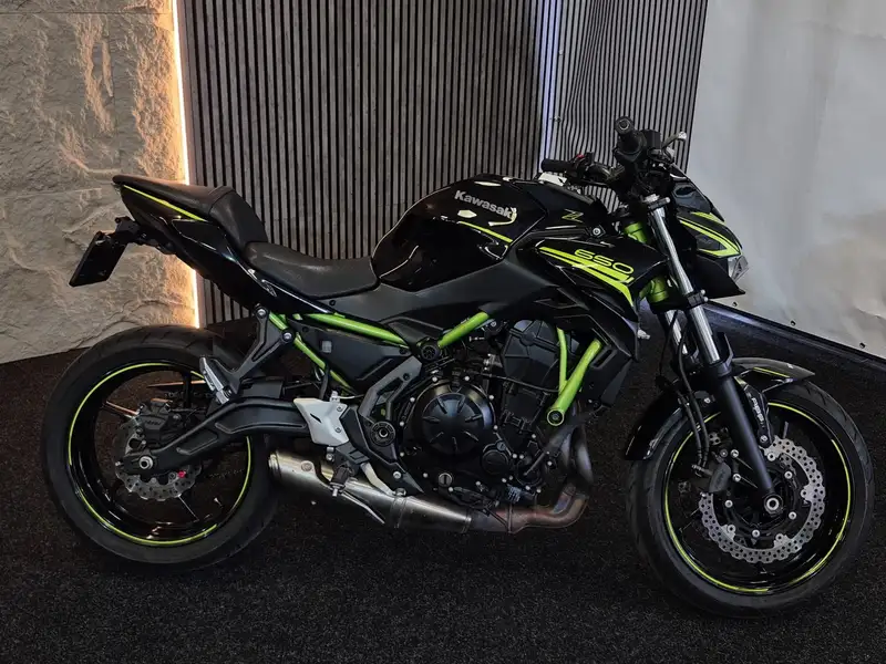 Kawasaki Z 650 - foto 4