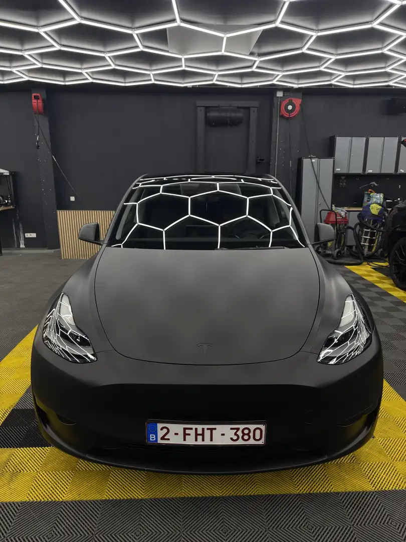 Tesla Model Y RWD - 1