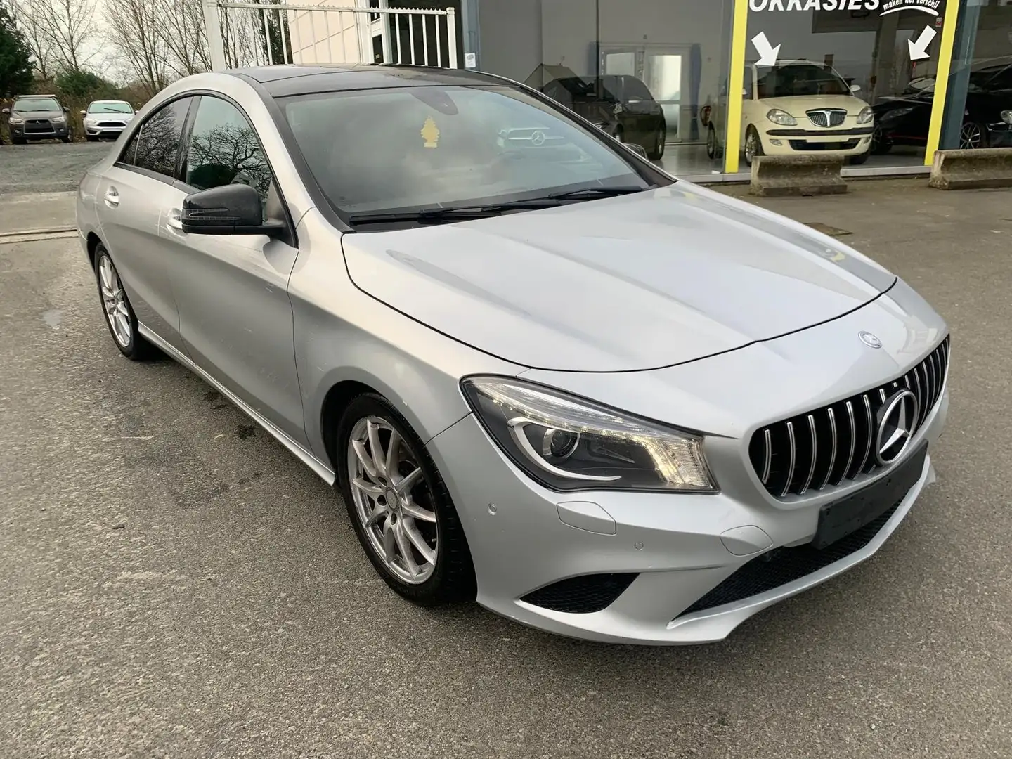 Mercedes-Benz CLA 200 CDI Edition** automatique Grijs - 1