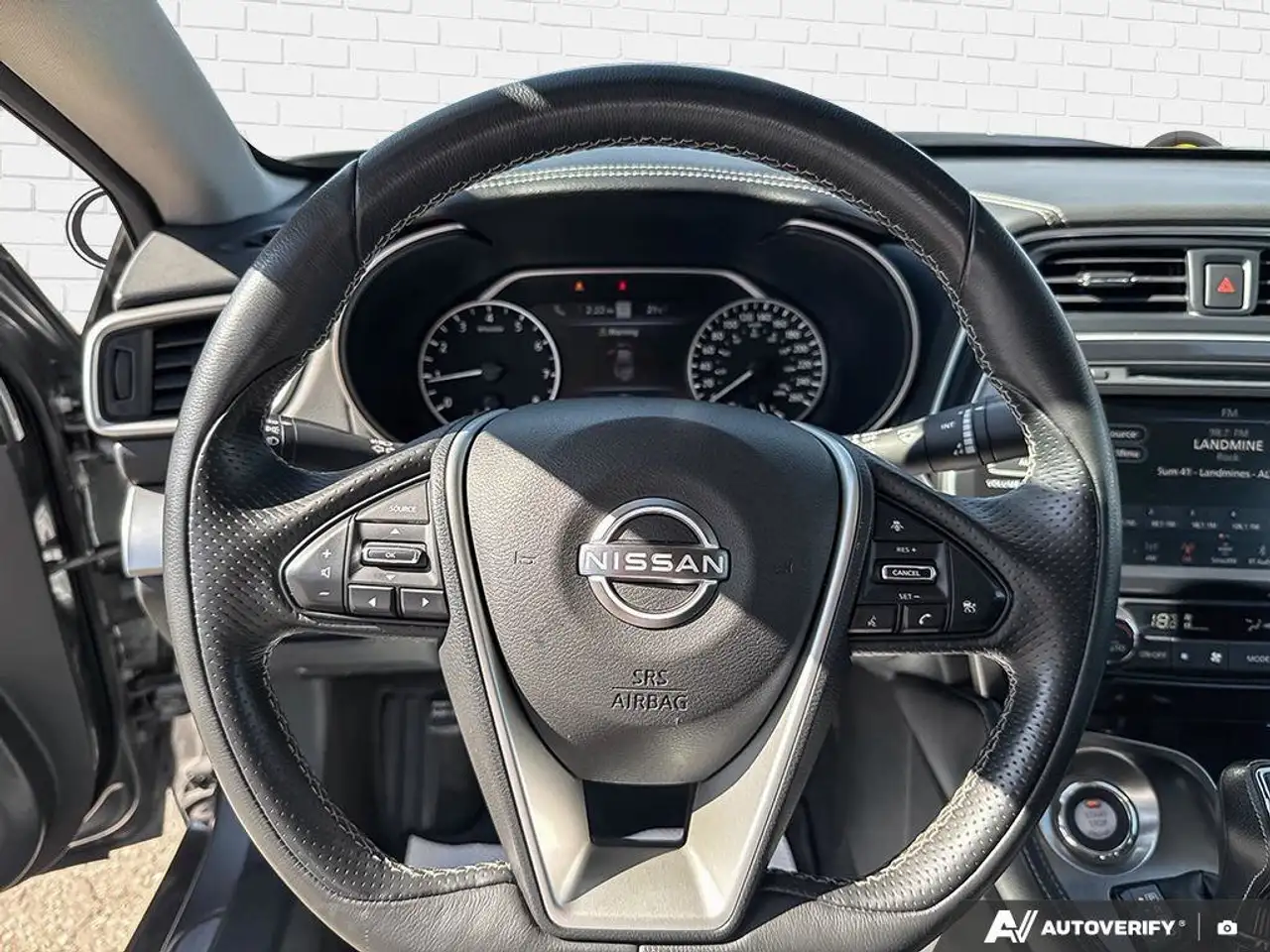 Nissan Maxima снимка Nissan Maxima
