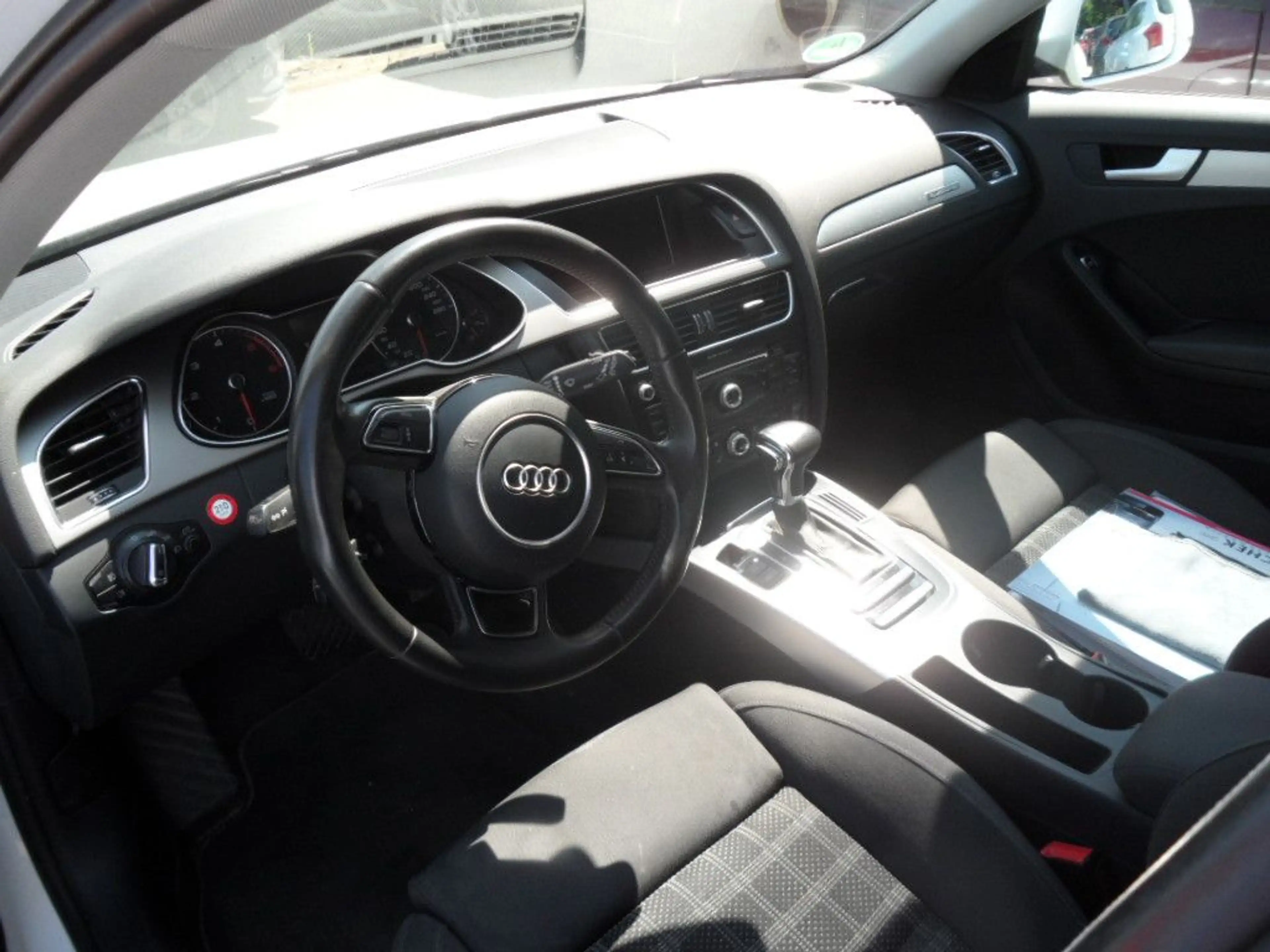 Audi A4 allroad . 1 Hand — photo 9
