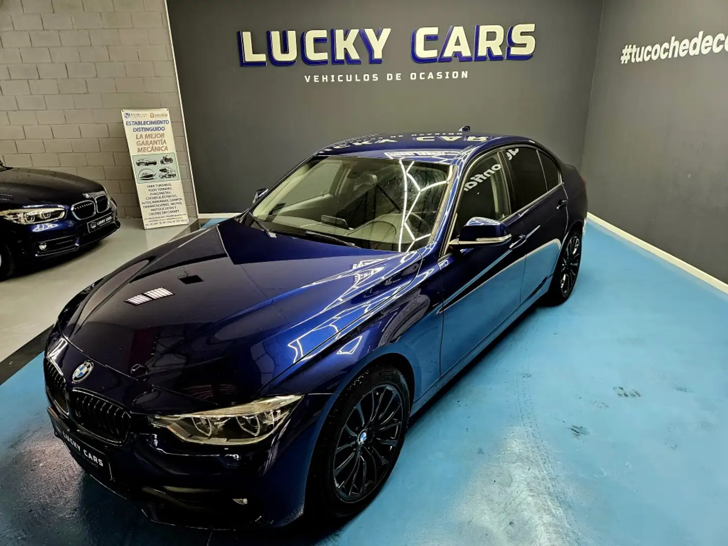 BMW 318 318iA Bleu - 1