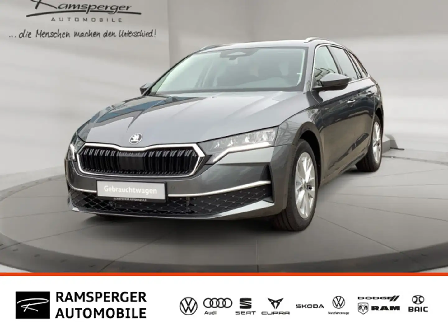 Skoda Octavia Combi 1.5 TSI DSG Selection AHK Navi Kam Grau - 1
