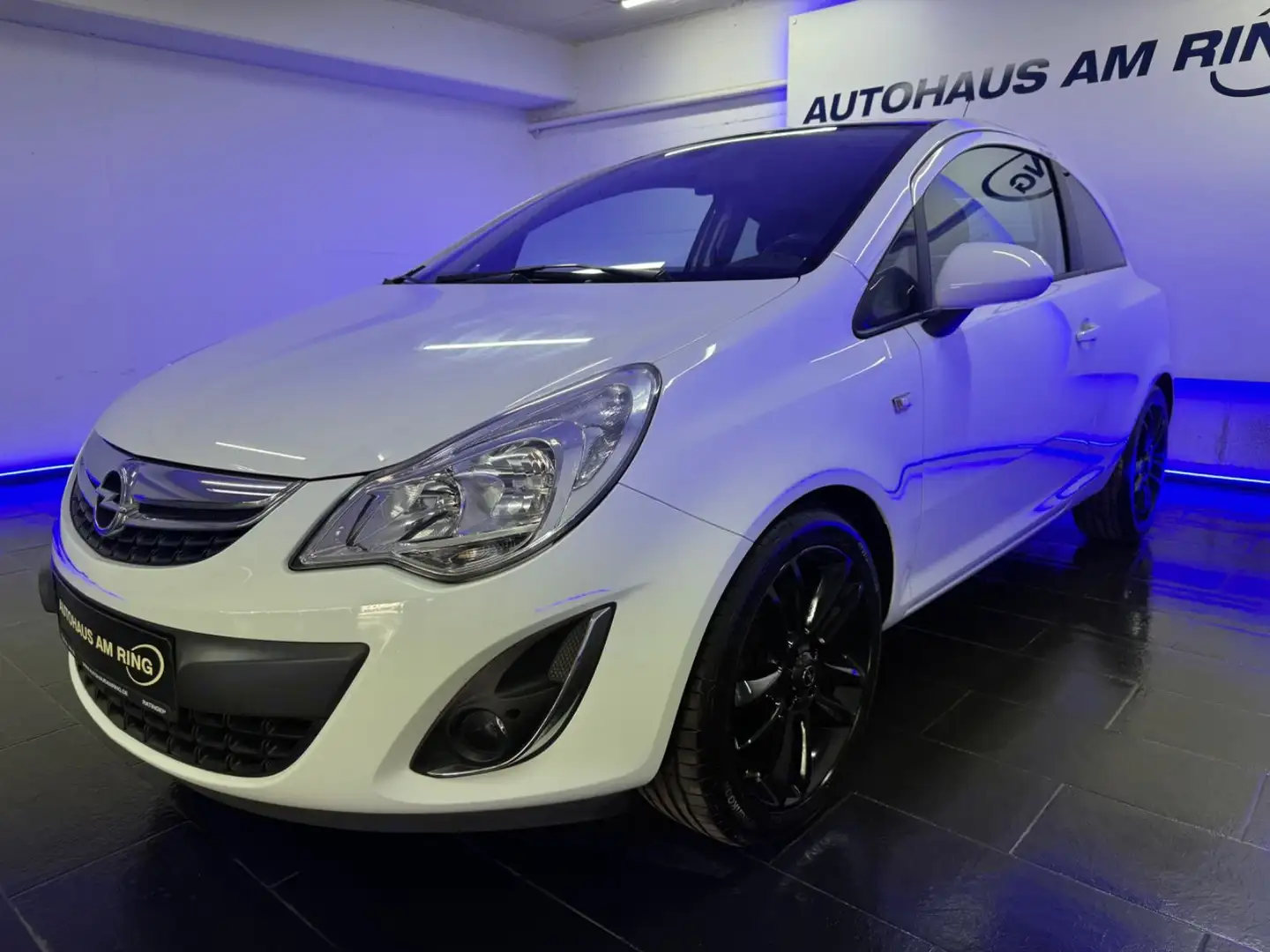 Opel Corsa D Color Edition Sport ALU-17 KLIMA MULTIF. Blanc - 2