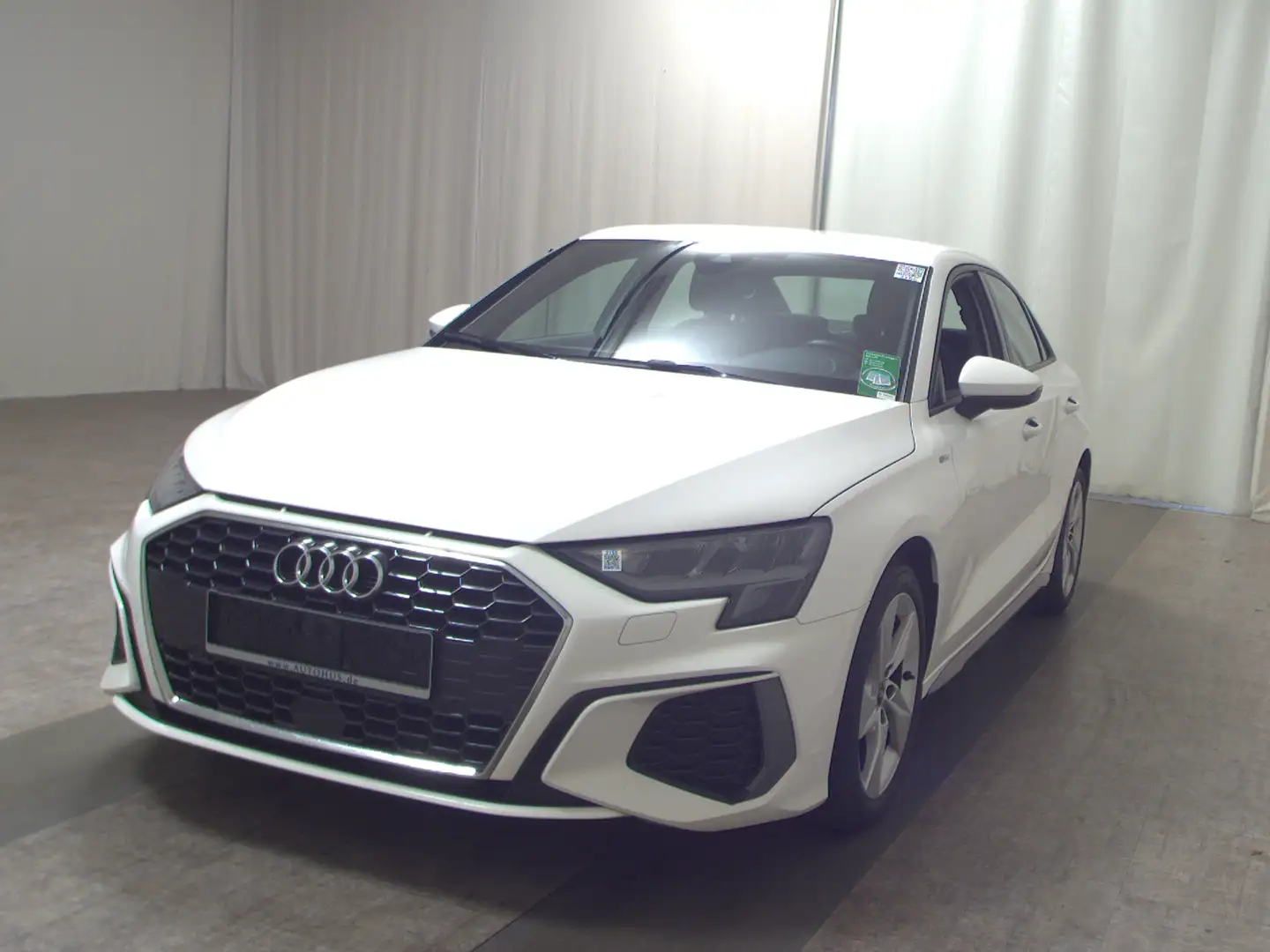 Audi A3 Lim. 35 TDI S-Line Navi+ vc LED Sound ACC Weiß - 2