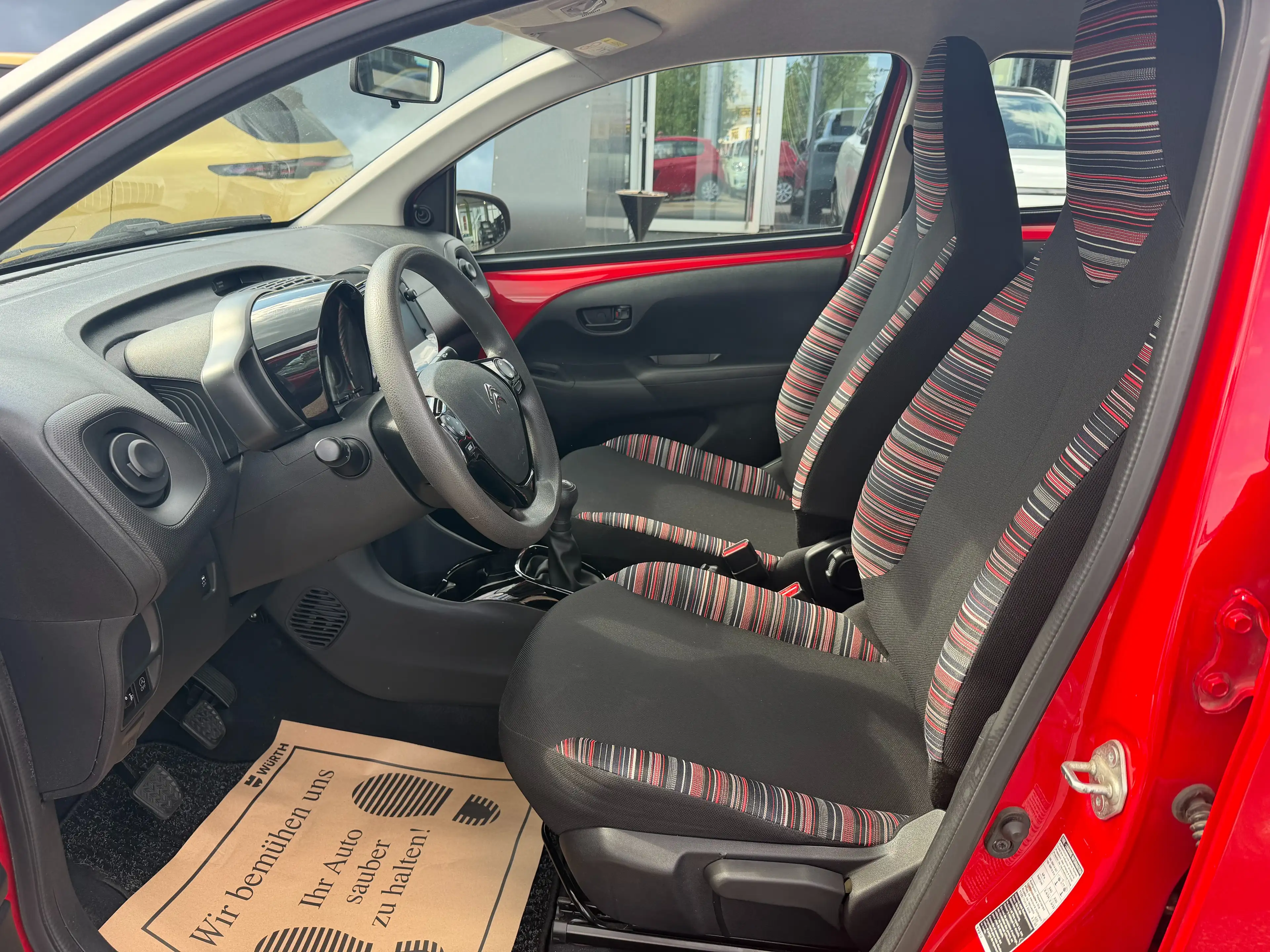 Citroen C1 Feel — photo 8