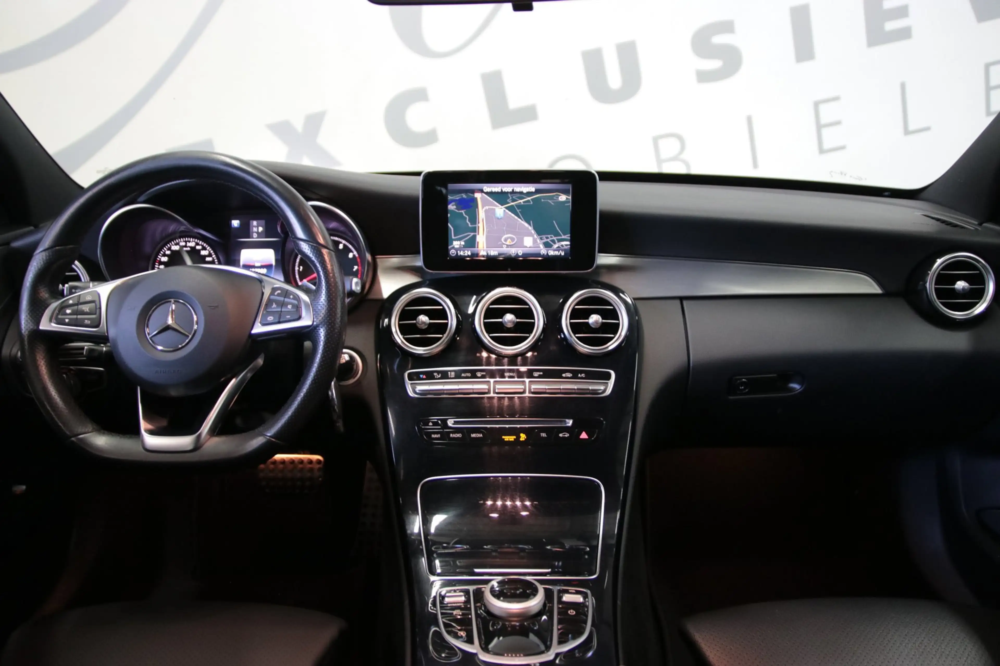 Mercedes-Benz C 180 Estate AMG-Line/ Origineel NL/ NAP/ Achteruitrijca — photo 5